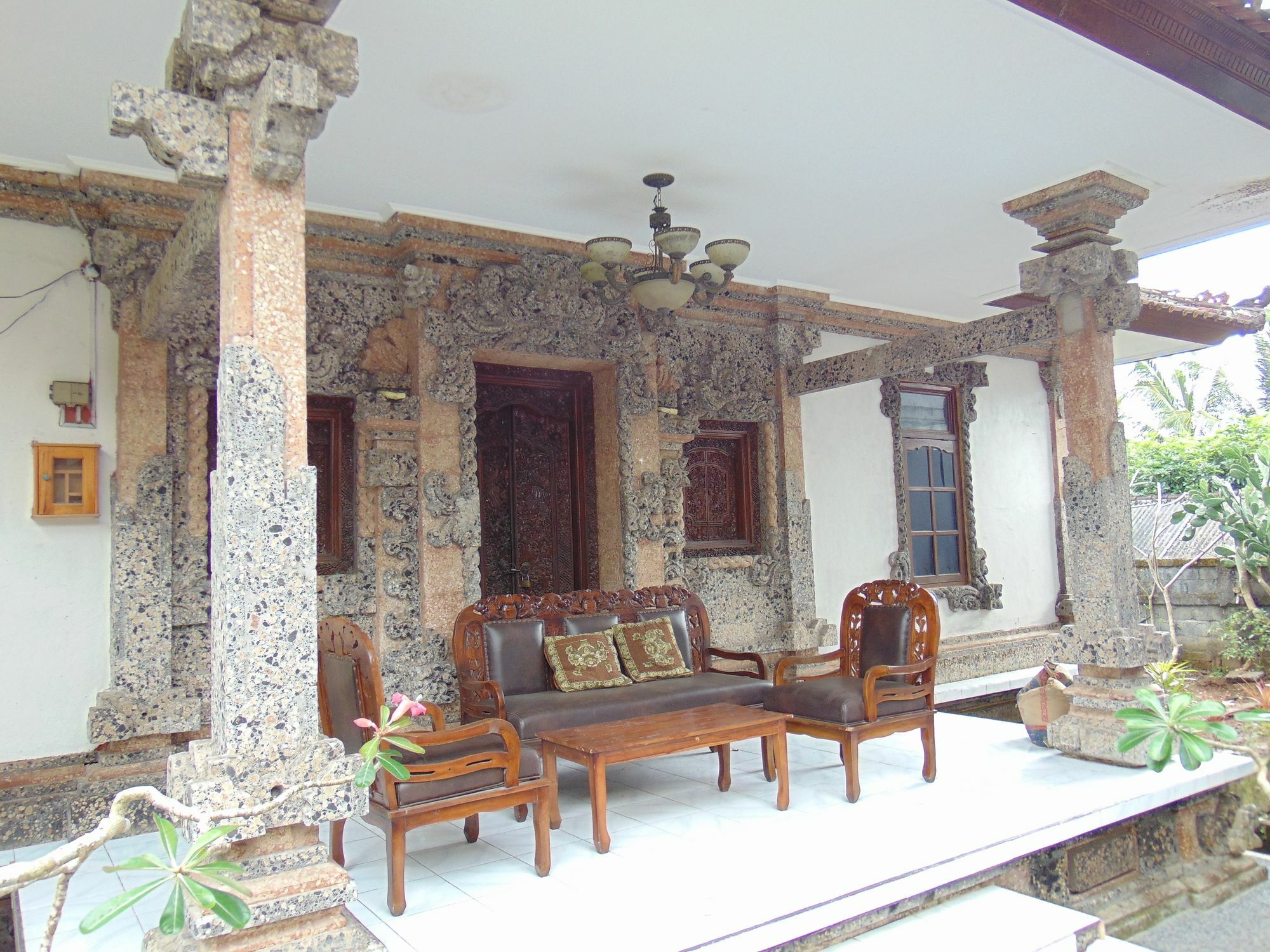 Dipondok Homestay Pecatu Exterior foto